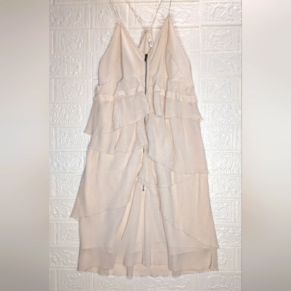 232- Wilfred 100% Silk Elegant Cream Layered Dress - Picture 2 of 8